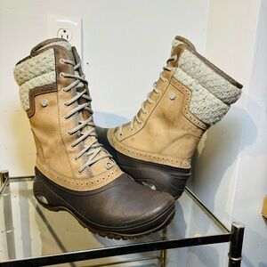 The North Face Women's Shellista II Mid 200g Waterproof Winter Boots